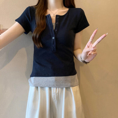 Femme Kurzarm Button-Up Henley Top mit Kontrastdetails Heidi-Mode