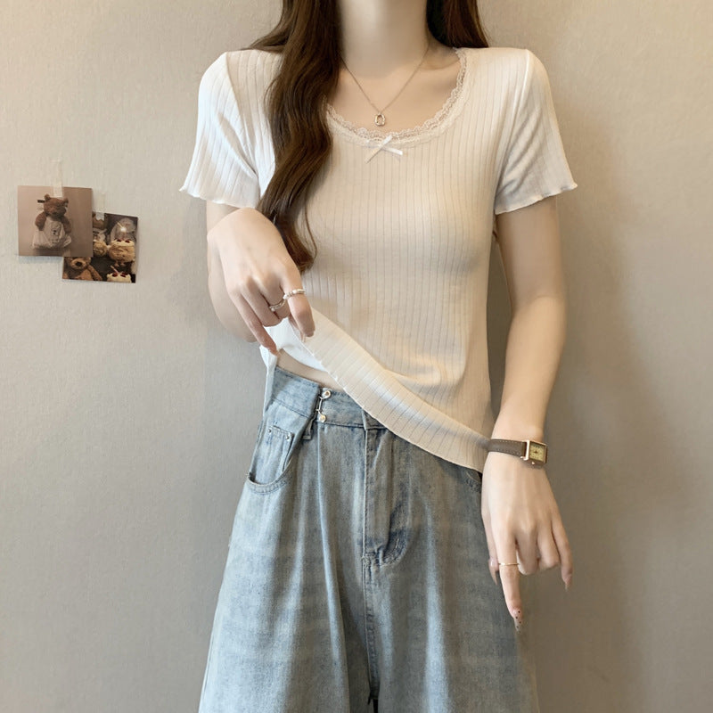 Femme Spitzenbesetztes Rippoberteil Heidi-Mode