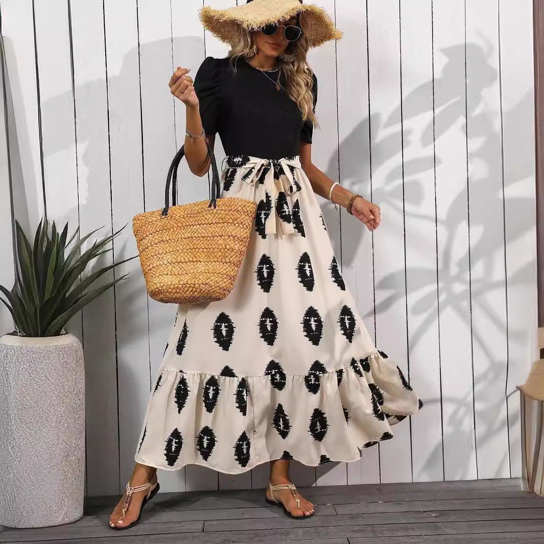 Juvia - geometrischer Druck Puffärmelkleid mit Rüschensaum