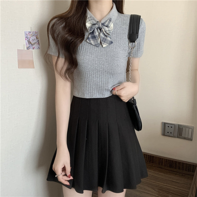 Femme Gestrickter Rippenshirt mit Kurzarm und Karo Schleifendetail Heidi-Mode