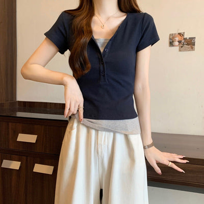 Femme Kurzarm Button-Up Henley Top mit Kontrastdetails Heidi-Mode