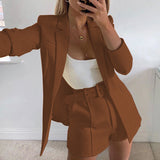 Damen nan tailliertes Longblazer-Shorts Set mit betonter Schulterpartie, hoher Taille und breitem Gürtel Drune in Braun