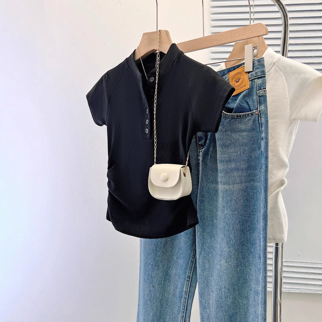 Femme Kurzarm Raffung Henley Oberteil mit Knopfdetail Heidi-Mode