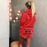 Damen nan kuscheliges zweiteiliges Lounge-Set mit Kapuzenpullover und Shorts mit MEOW-Stickerei Drune in Signalrot