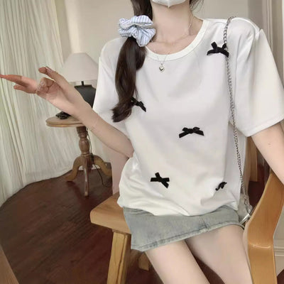 Femme Relaxed Fit Schleifen-Detail Grafik-Top Heidi-Mode