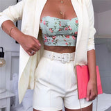 Damen nan tailliertes Longblazer-Shorts Set mit betonter Schulterpartie, hoher Taille und breitem Gürtel Drune in Weiß