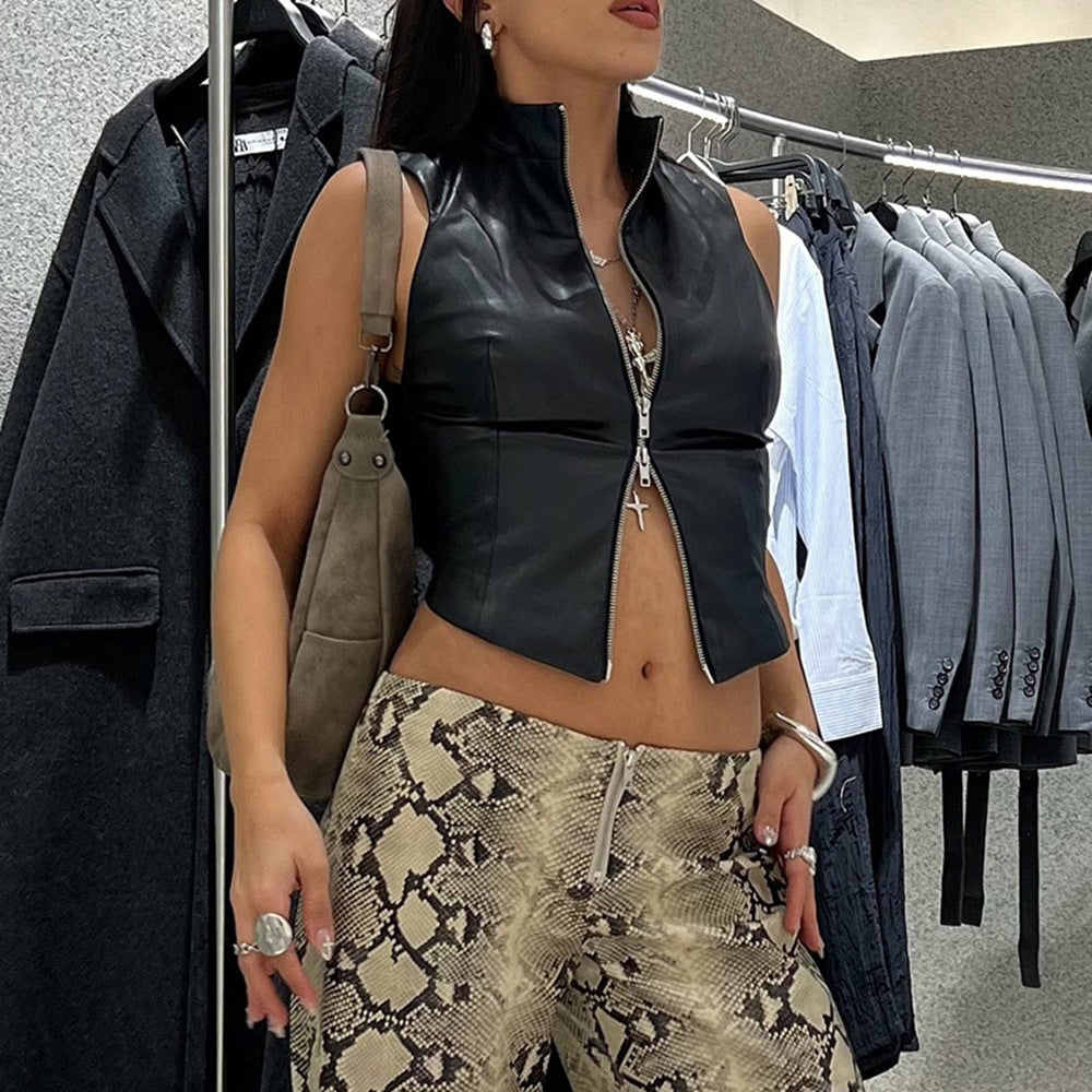 Vanessa - Figurbetonendes Crop-PU-Top mit Reißverschluss