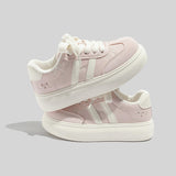 Damen Trendige Schnürbare Wildleder Sneaker Mit Roten Schnürsenkeln in Rosa