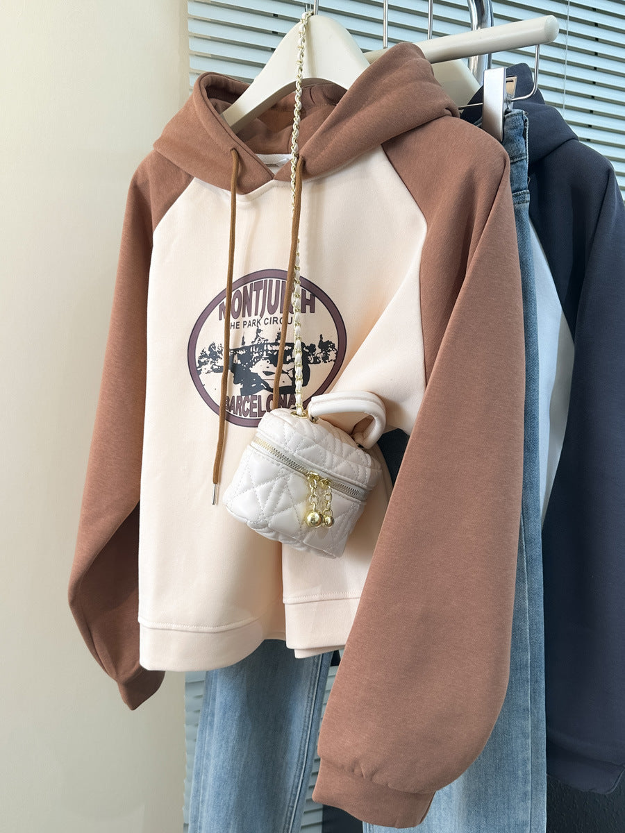 Femme Grafik Pullover Sweatshirt mit einzigartigem Druck und Kontrastärmeln Heidi-Mode