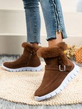 Damen nan gefütterte Kurzstiefel mit Kunstfellbesatz, Velourslederoptik, seitlichem Reißverschluss, dekorativer Metallschnalle und profilierter Lightweight-Sohle Drune in Tiefbraun