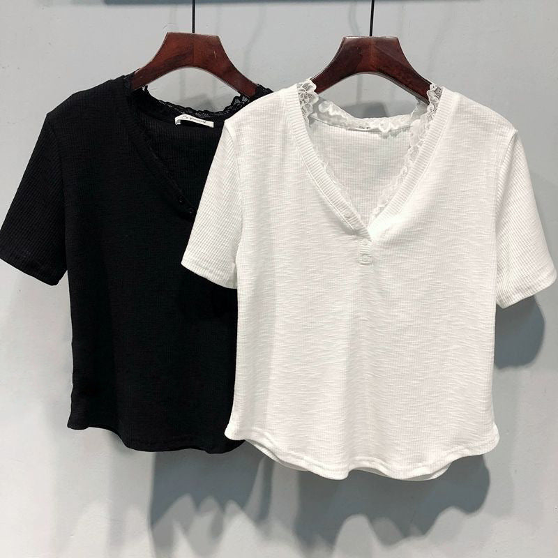 Femme Spitzenbesatz V-Ausschnitt Baumwoll-Tee Heidi-Mode