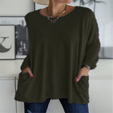 Damen nan oversized Longsleeve-Tunika mit Rundhalsausschnitt, überschnittener Schulter und aufgesetzten Taschen Drune in Militärgrün