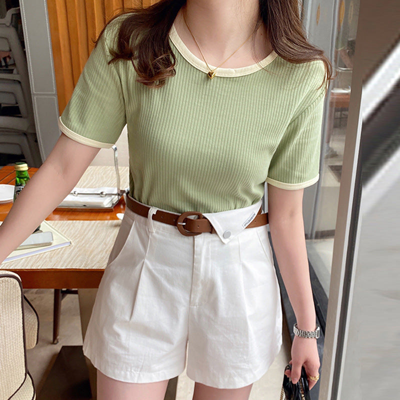 Damen geripptes Kurzarm-T-Shirt mit kontrastierendem Ausschnitt Heidi-Mode