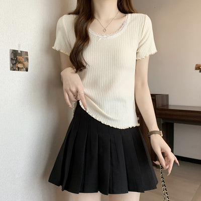 Femme Spitzenbesetztes Rippoberteil Heidi-Mode