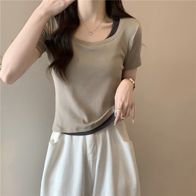 Femme Gestuftes Crop-Top mit Kontrast-Unterhemd Heidi-Mode