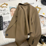 Damen nan kurzer taillierter Blazer mit markantem Revers und Ein-Knopf-Verschluss Drune in Braun2329