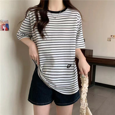 Femme Entspanntes Passform Gestreiftes T-Shirt Heidi-Mode