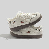 Damen Stilvolle Schnürbare Rote Sneaker Mit Karomuster Design in Beige