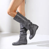 Damen nan knielange Slouch-Stiefel mit weichem Schaft und niedrigem Blockabsatz Drune in Grau Flachsohle