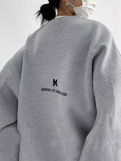 Oversized Sweatshirt für Damen im minimalistischen Design