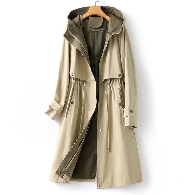 Damen Trenchcoat mit Kapuze – Wasserabweisend & Tailliert – Elegant
