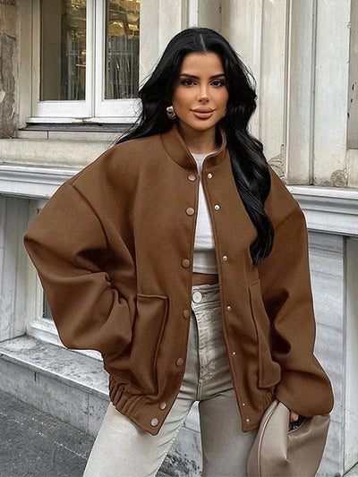 50 % Rabatt | Hilda™ | Brauner Wollmantel in Übergröße mit Stehkragen und Taschen