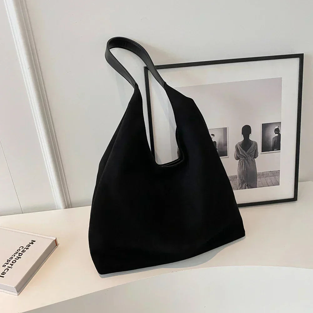 Minimalistische Schultertasche | Stilvoll und Praktisch | Schlichtes Design