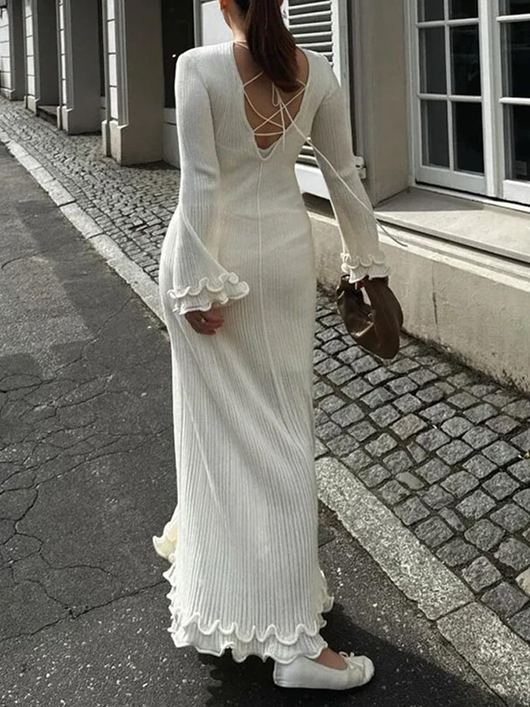 Madeleine | Feminines Maxikleid mit Volantdetails und langen Ärmeln