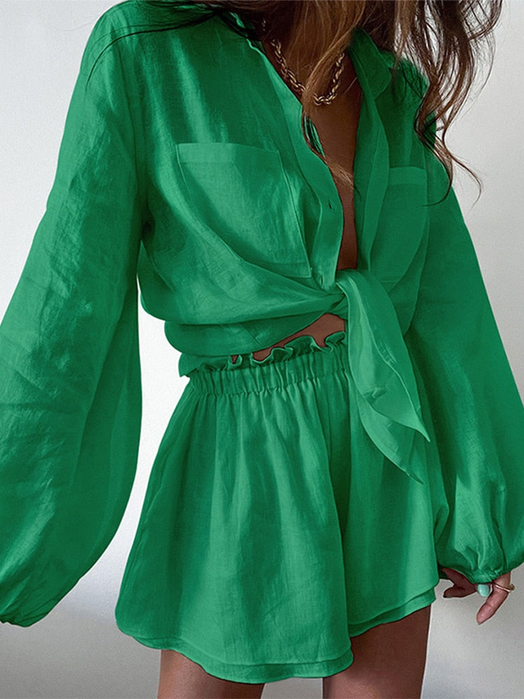 Luftiges Zweiteiler-Set | Blusenshirt & Shorts | Sommerlicher Chic