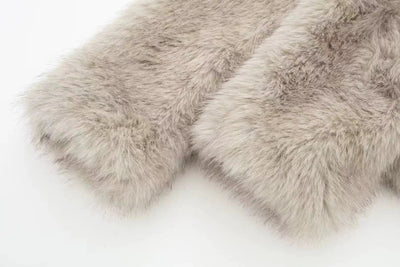 50% Rabatt | FurNest™ - Luxuriöse Pelzjacke für Damen [Letzter Tag Rabatt]