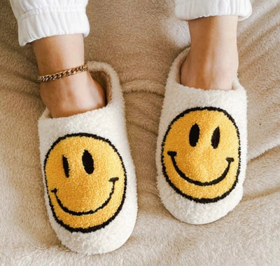 Footwear™ | Hausschuhe mit Smiley