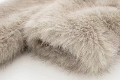 50% Rabatt | FurNest™ - Luxuriöse Pelzjacke für Damen [Letzter Tag Rabatt]