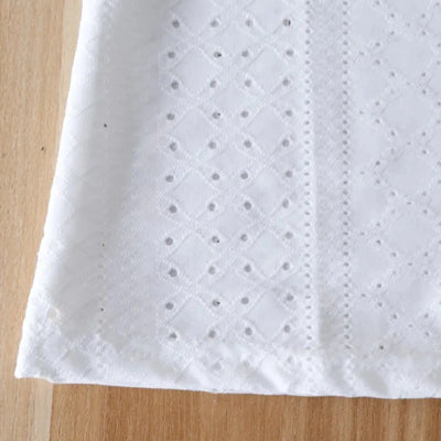 Avelena | Spitzenpaspel V-Ausschnitt Freizeitbluse