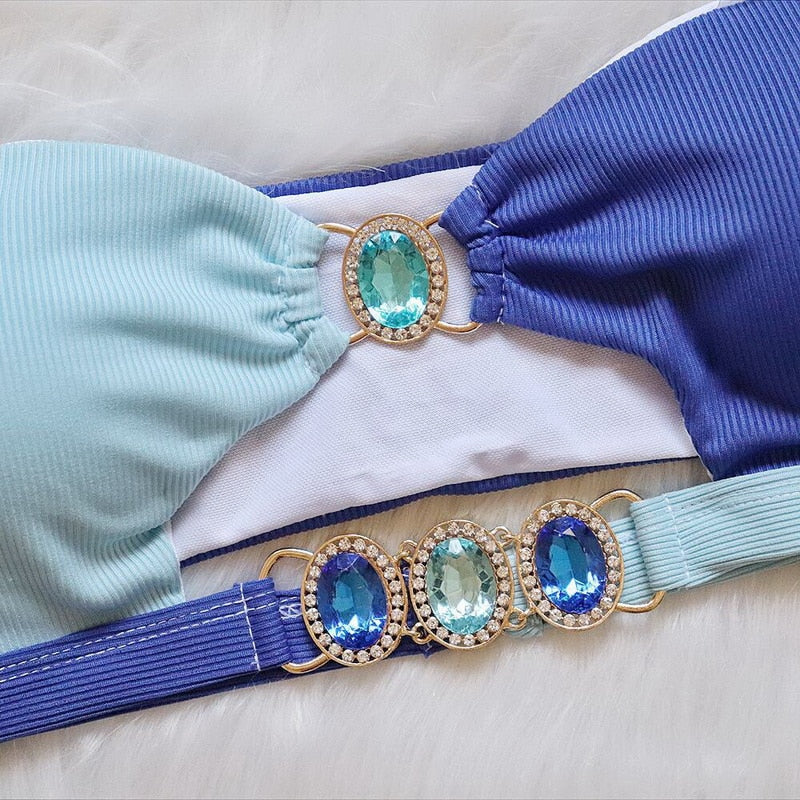 Bella - Funkelnde Eleganz & Sexy Ausstrahlung