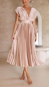 Maria – Elegantes Damen Plisseekleid in Champagne