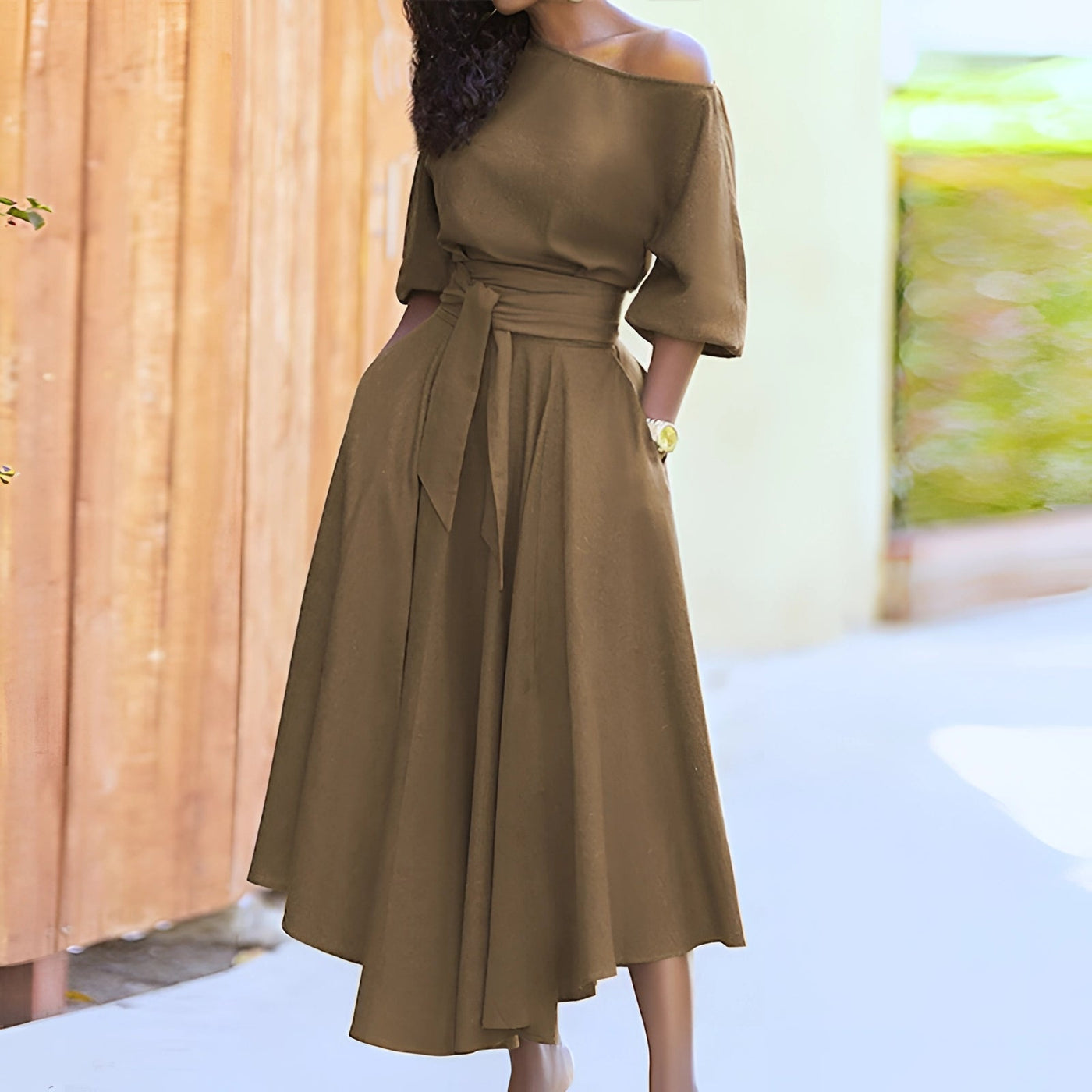 EleganBlack™ - Schwarzes schulterfreies Midikleid mit Gürtel, für formelle Abendgarderobe