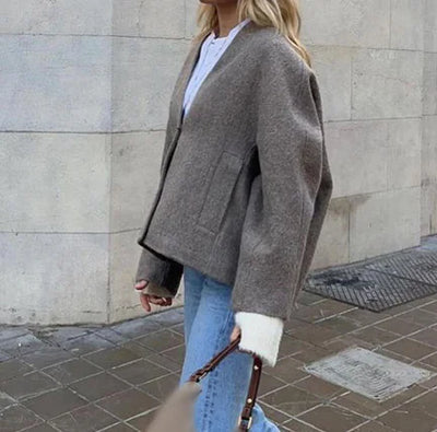 Kurzmantel mit V-Ausschnitt | Eleganz trifft auf Moderne | Vielseitiger Chic