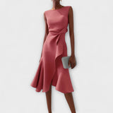 Waira | Ärmelloses Midikleid mit Falten und Knotendetail in Rosa