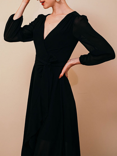 Elegantes Wickelkleid | V-Ausschnitt | Asymmetrischer Saum