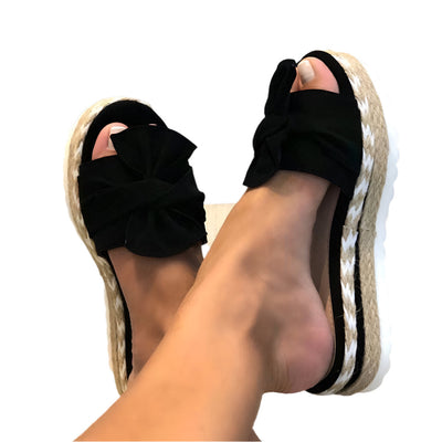 Samantha - Lässige Keilsandalen mit Schleifen