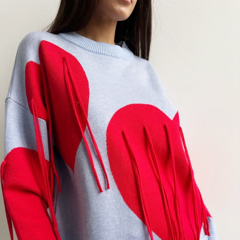 Übergröße Pullover | Herz-Applikationen | Fransen-Detail