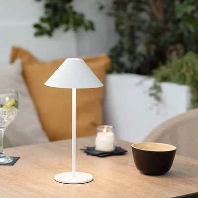Moderne LED-Tischlampe – Stilvolles, kabelloses Design für Zuhause und Gastronomie