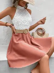 Ada -  Kontrastfarbenes ärmelloses A-Linien-Kleid aus Spitze für Damen