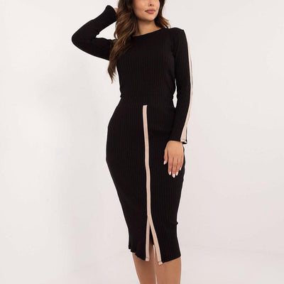 Streifen-Midikleid | Eleganz mit modernen Akzenten