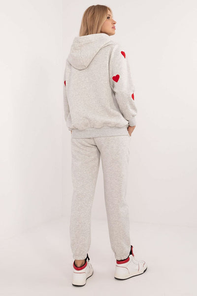 Pullover mit Herzmotiv | Lässiger Charme | Verspielte Eleganz