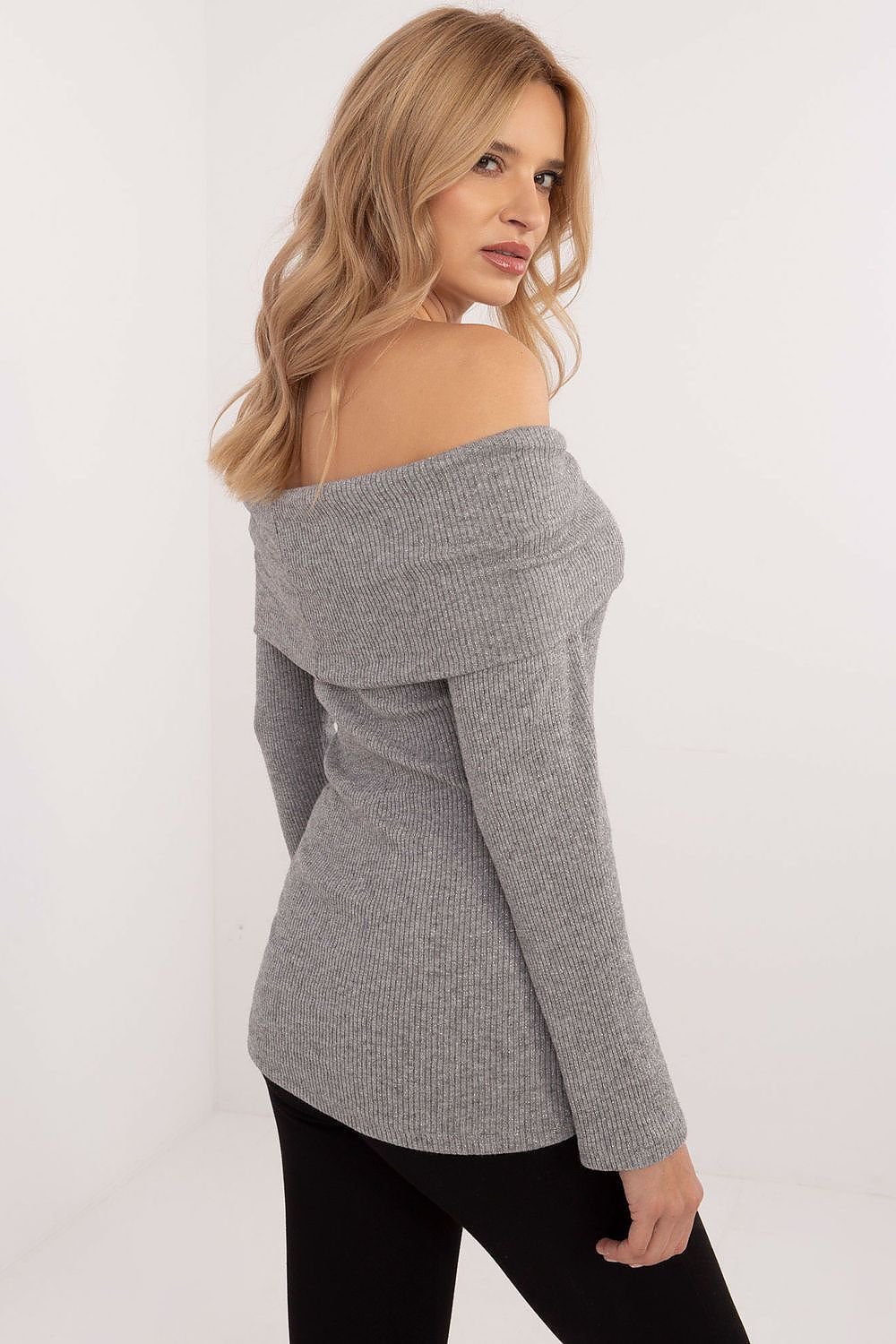 Schulterfreier Pullover | Femininer Chic | Elegante Lässigkeit