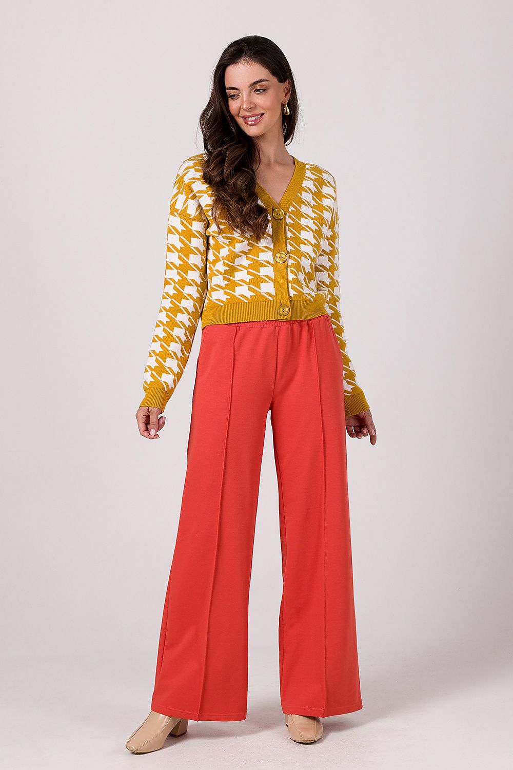 Kurzer Strick-Cardigan | Klassische Eleganz | Moderner Touch