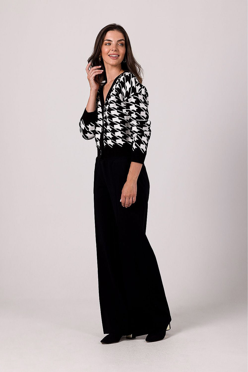 Kurzer Strick-Cardigan | Klassische Eleganz | Moderner Touch