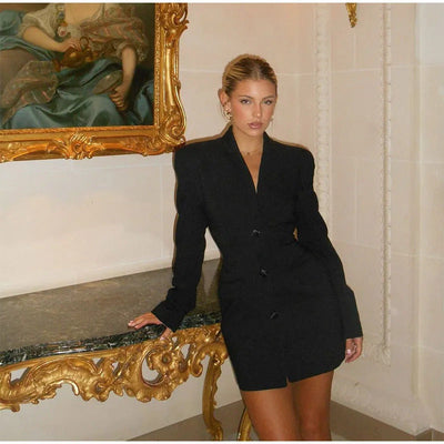 Valentina - Elegantes Damenkleid, hohe Taille und V-Ausschnitt