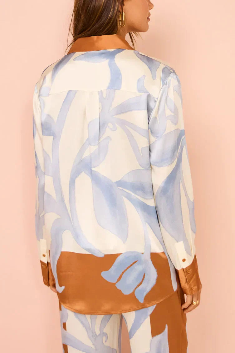 Satiniertes Zweiteiler-Set | Print-Bluse & Weite Hose | Lässige Eleganz